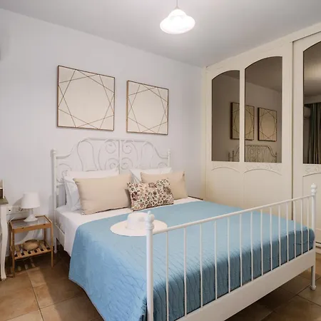 Manoir Dennise * Agrilia
